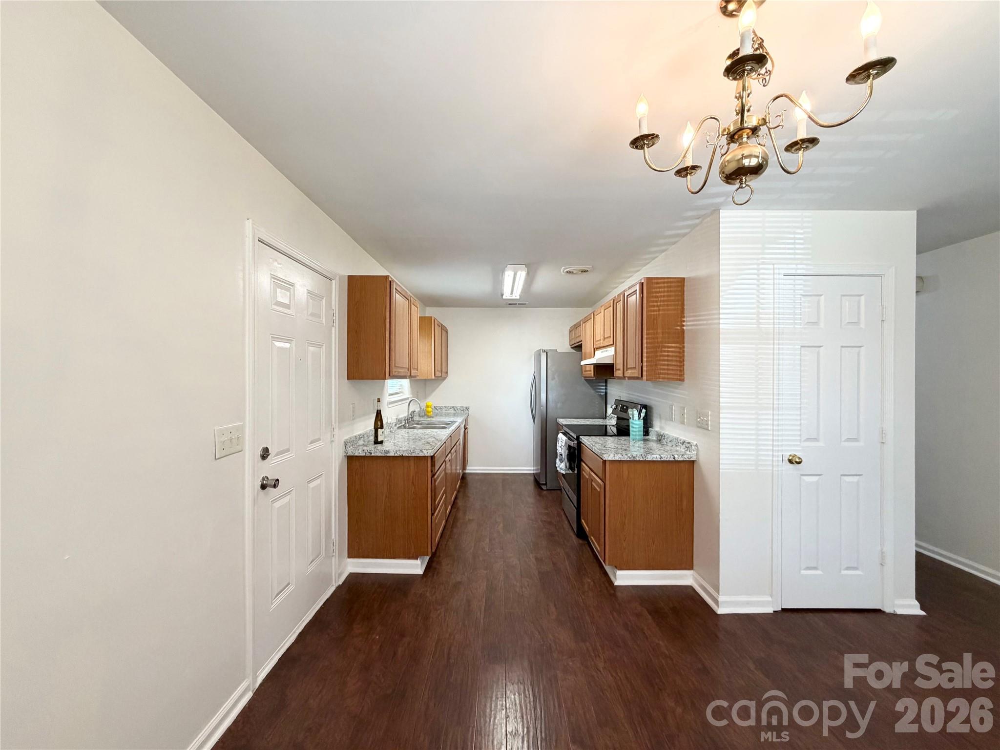 2107 Custer Street Property Photo 14