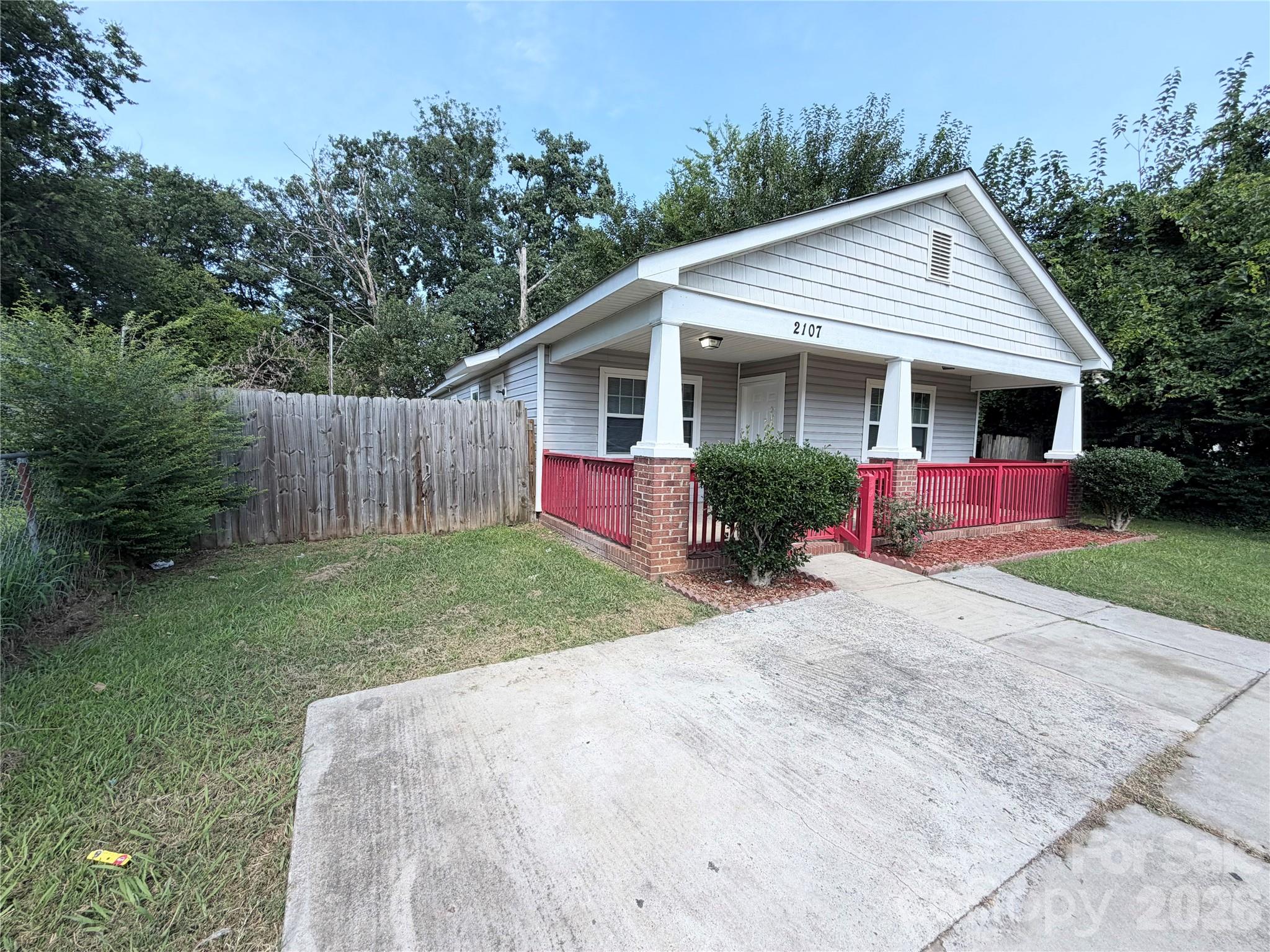 2107 Custer Street Property Photo 26