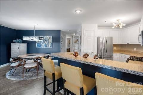 18015 Kings Point Drive L Property Photo 6