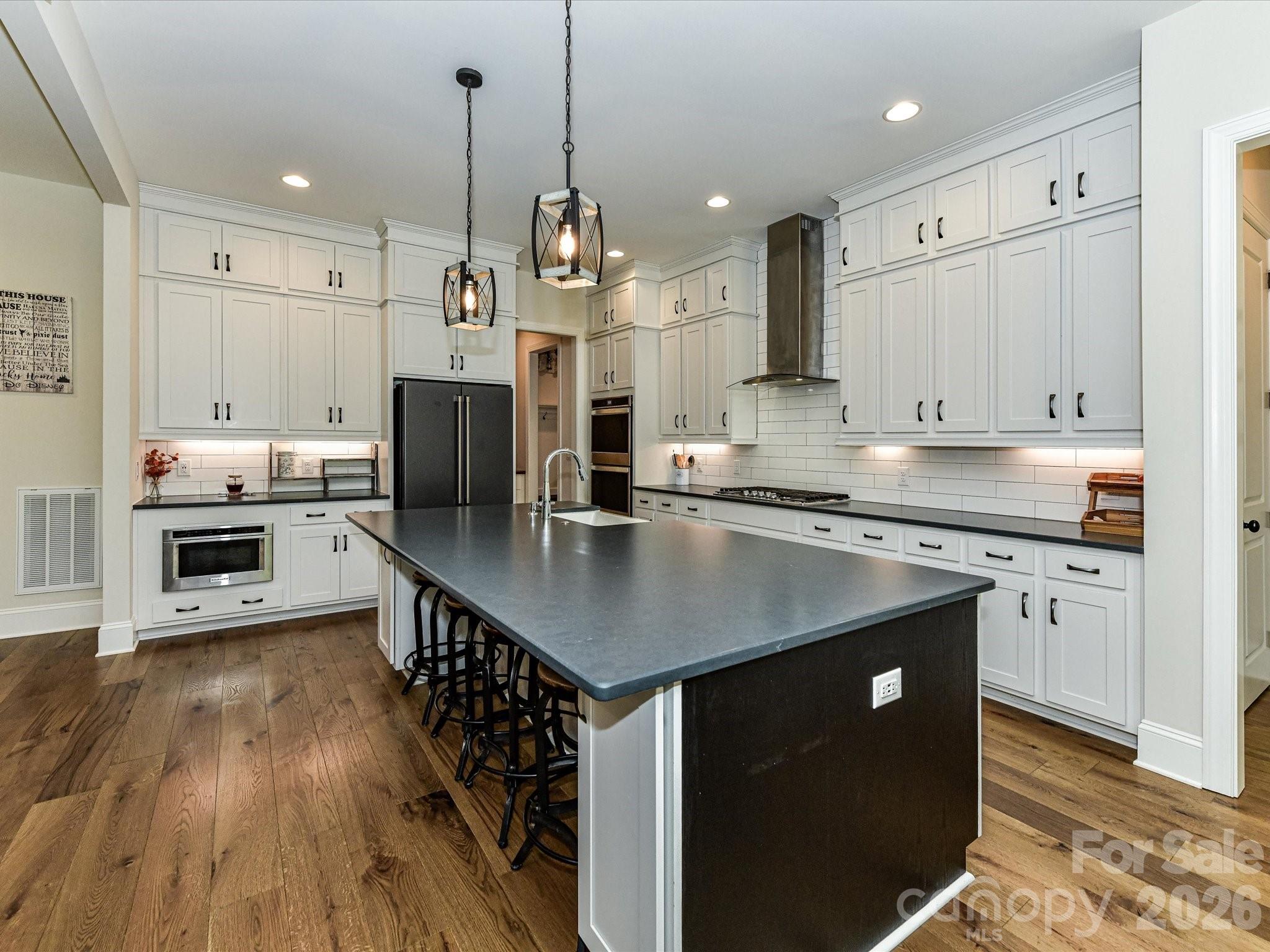 555 Shepherd Lane Property Photo 7