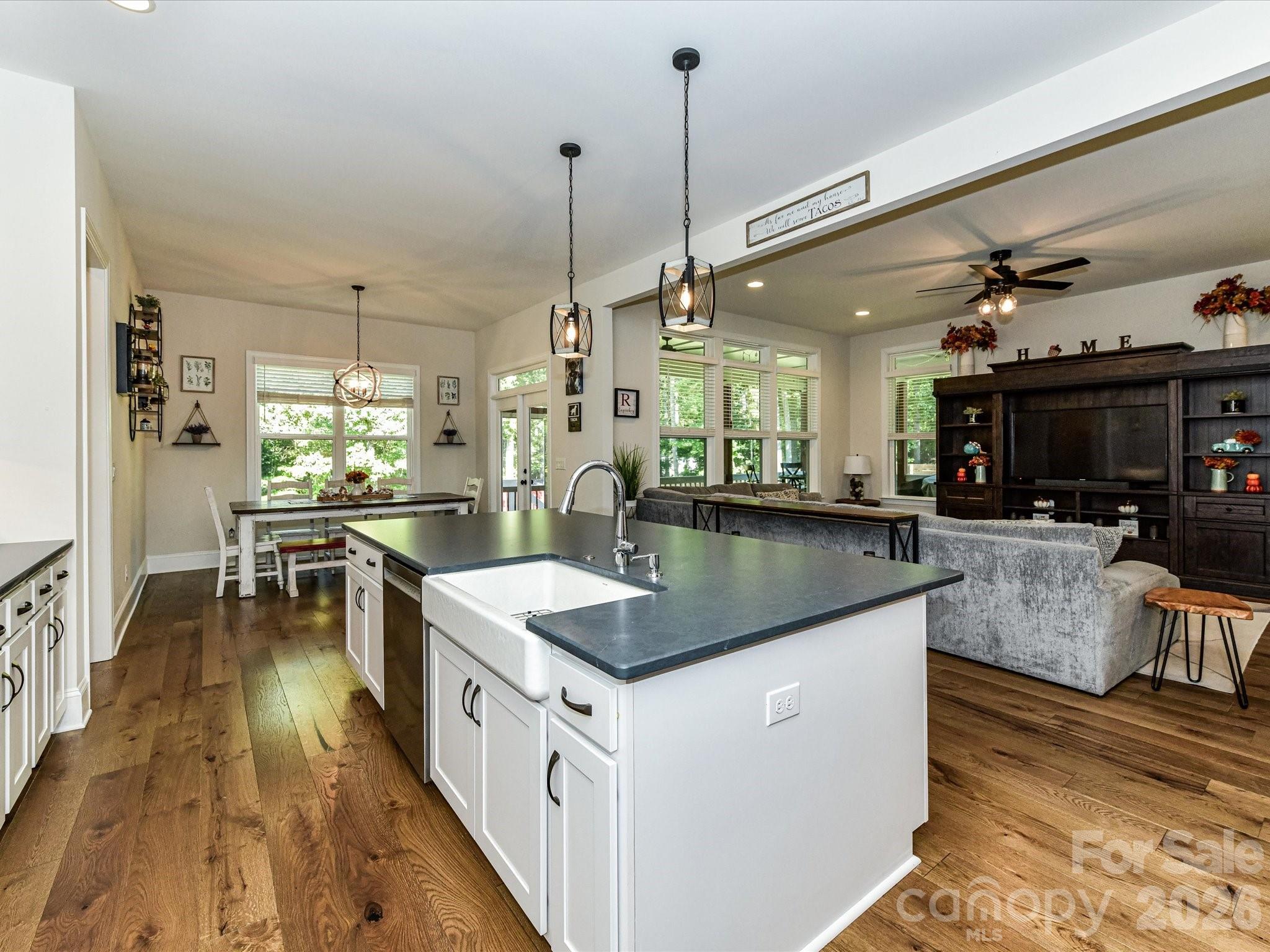 555 Shepherd Lane Property Photo 9