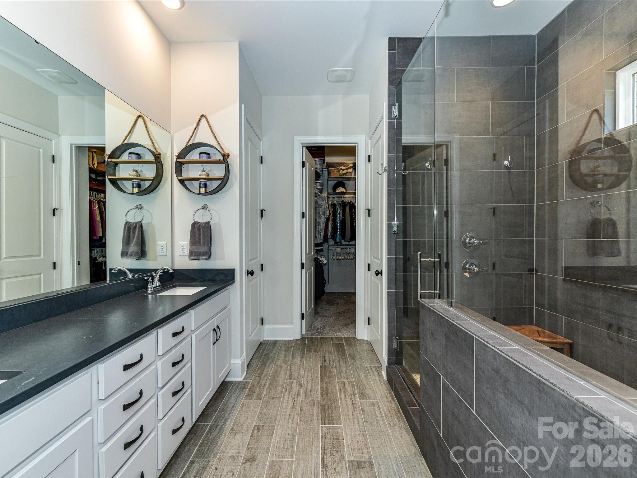 555 Shepherd Lane Property Photo 14
