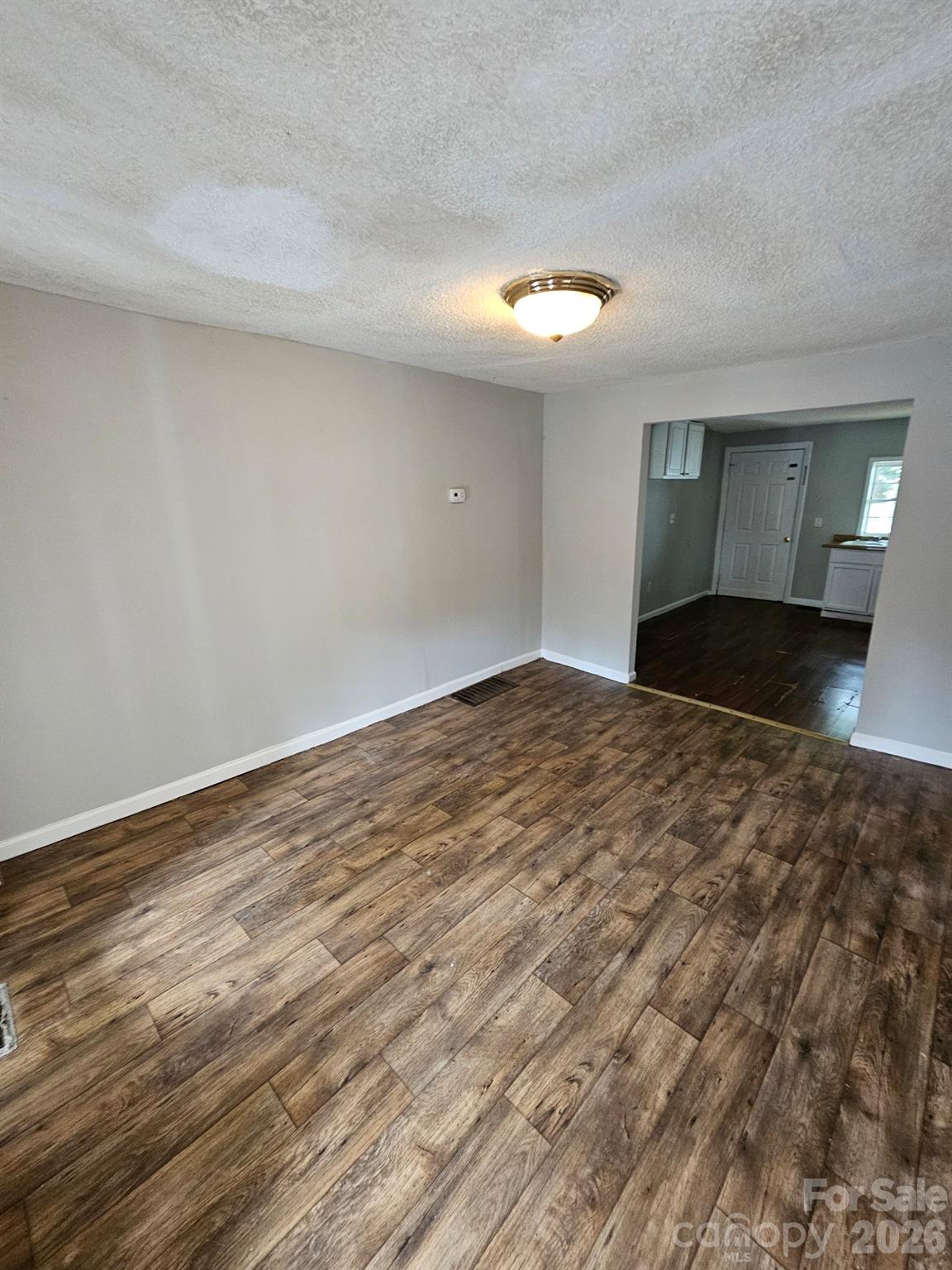 152 Winecoff Avenue Property Photo 2