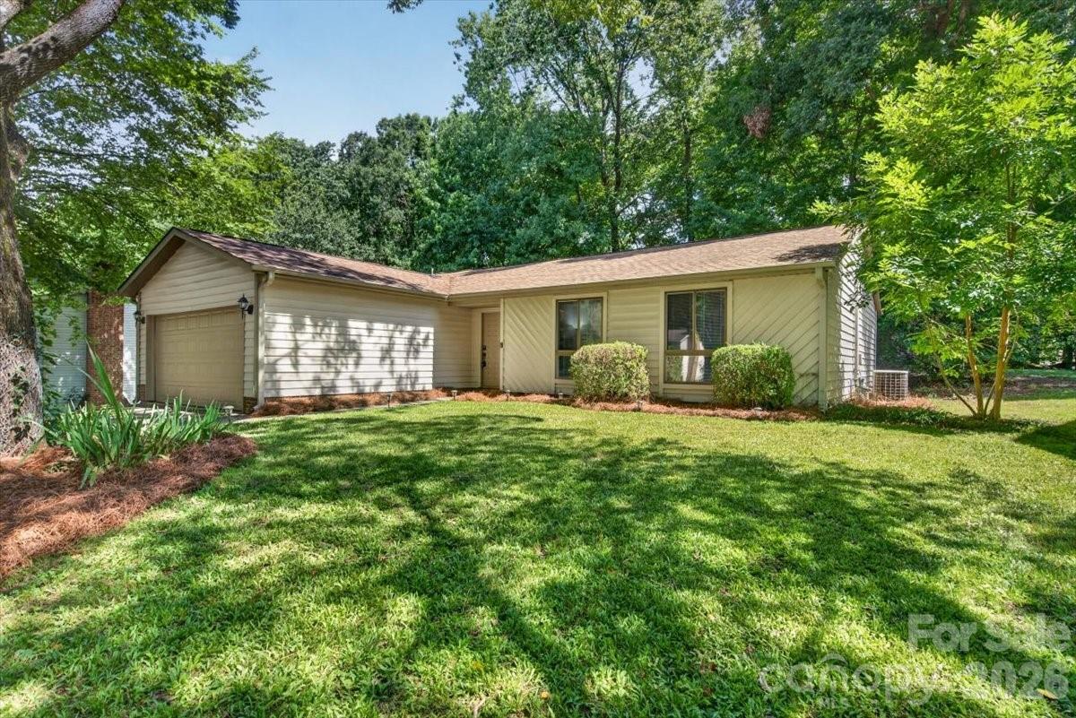 1623 Van Dyke Drive Property Photo 2