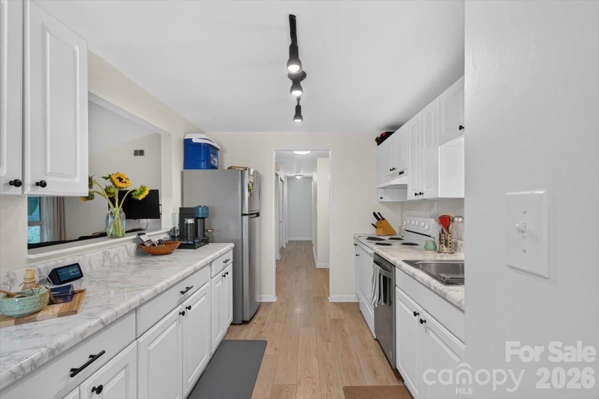 1623 Van Dyke Drive Property Photo 11