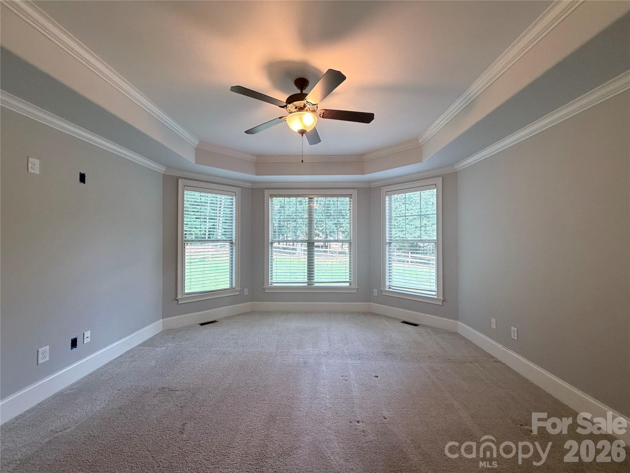 131 Lakeshore Hills Drive Property Photo 4