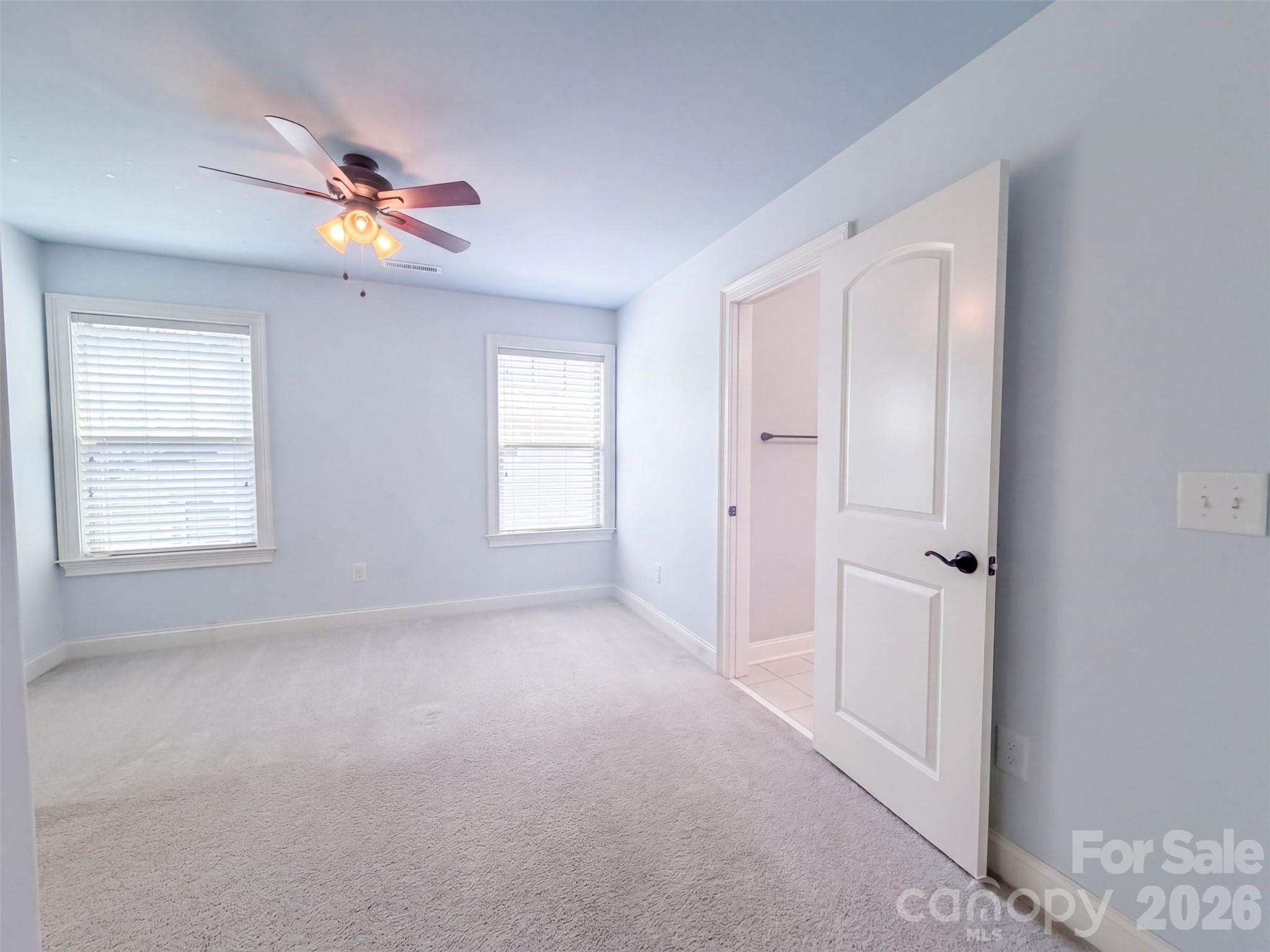 131 Lakeshore Hills Drive Property Photo 9