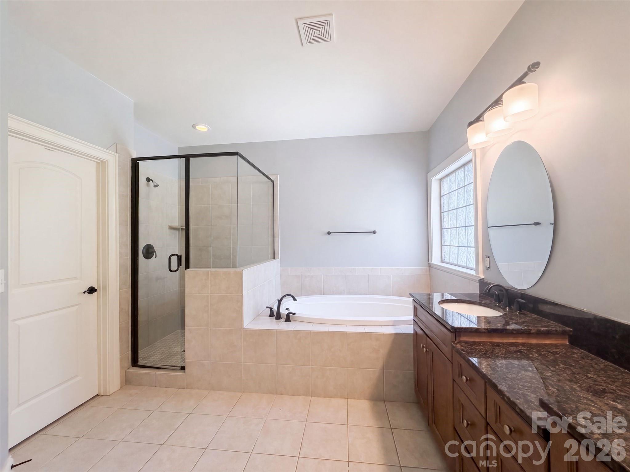131 Lakeshore Hills Drive Property Photo 16