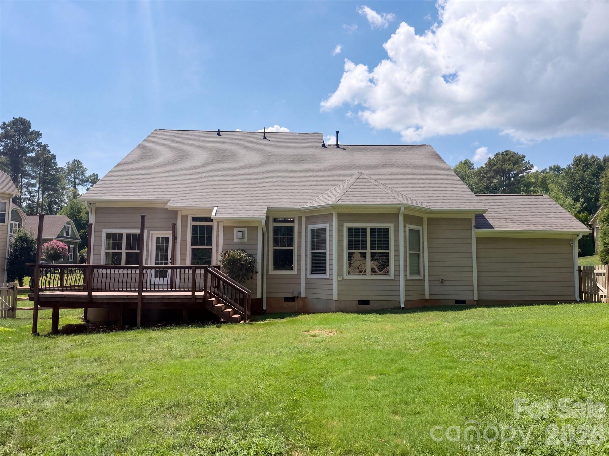 131 Lakeshore Hills Drive Property Photo 17
