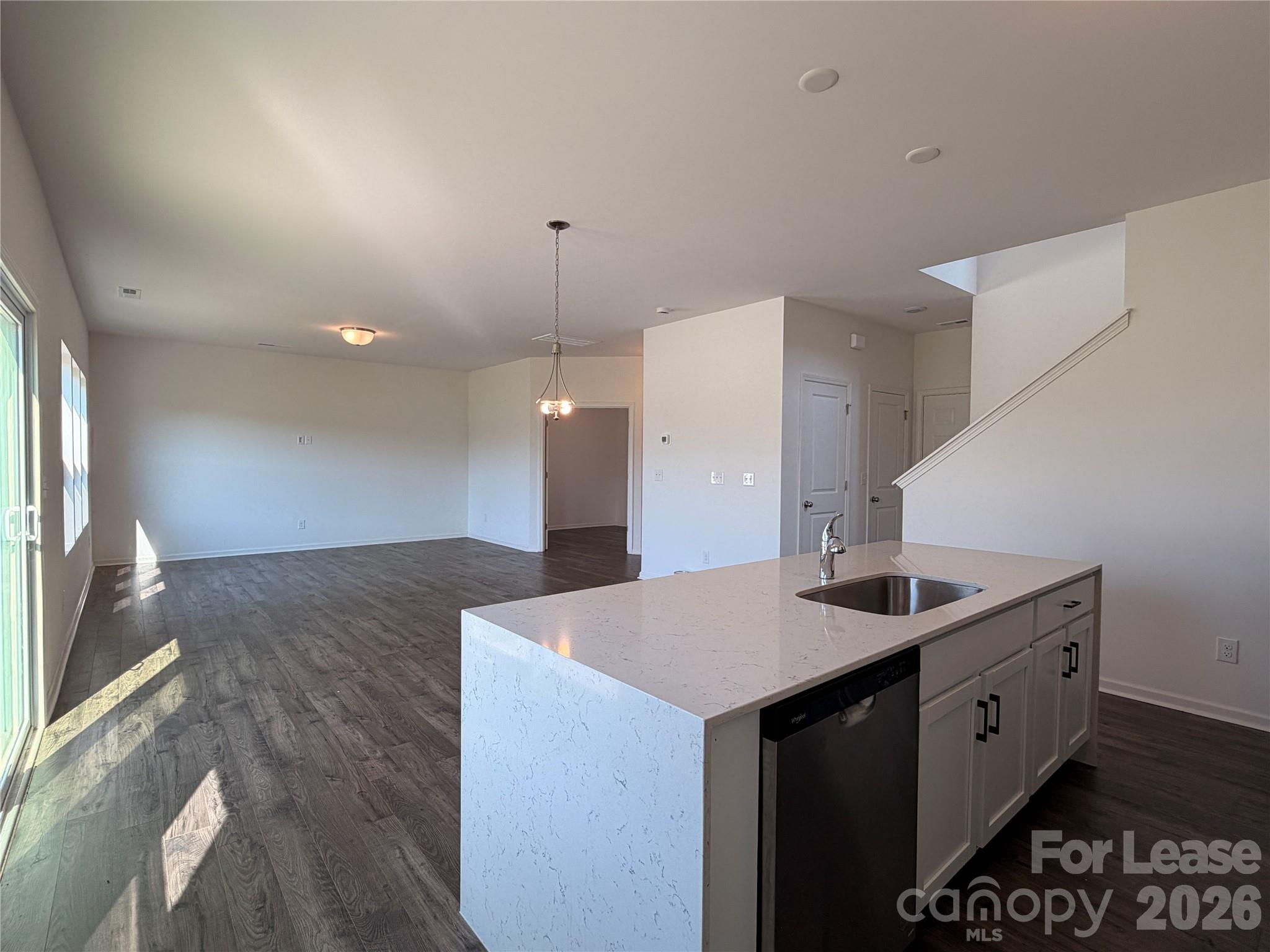 242 Redondo Drive Property Photo 6