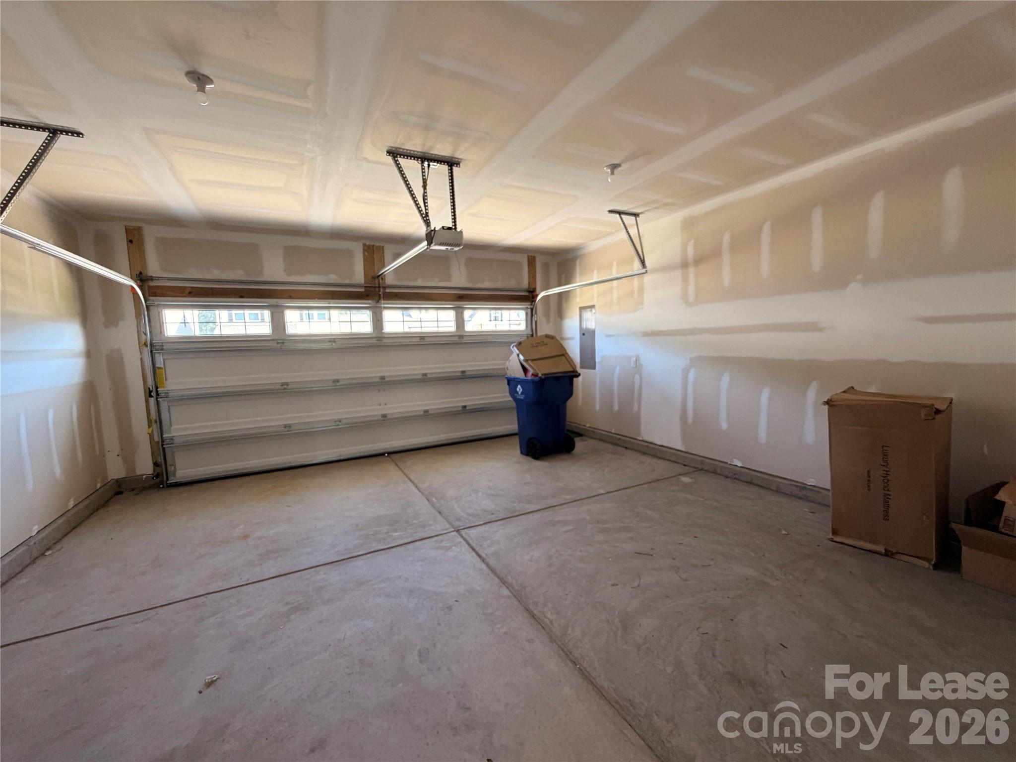 242 Redondo Drive Property Photo 8