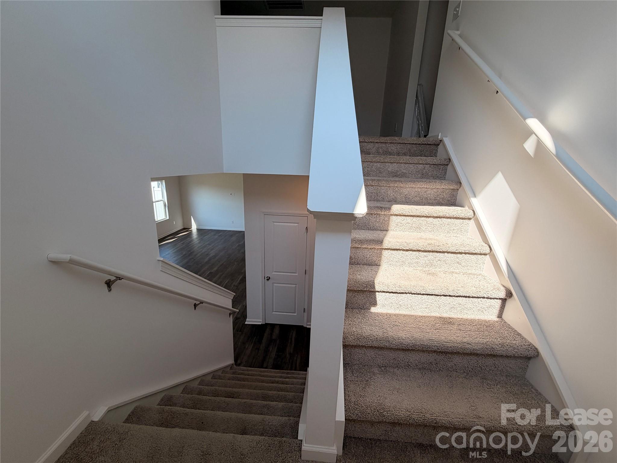 242 Redondo Drive Property Photo 9