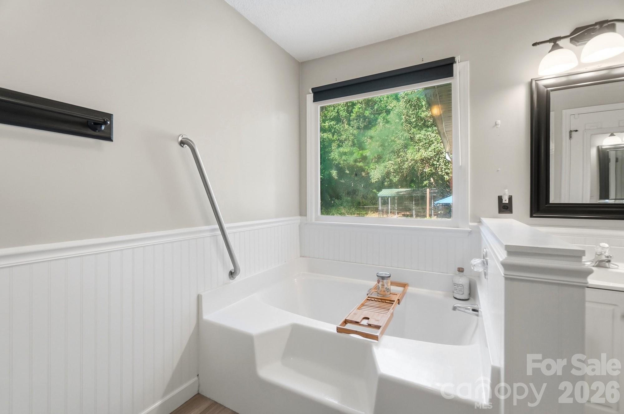 416 Ambrose Lane Property Photo 15