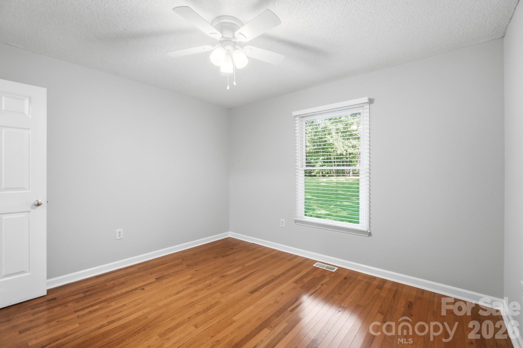 416 Ambrose Lane Property Photo 20