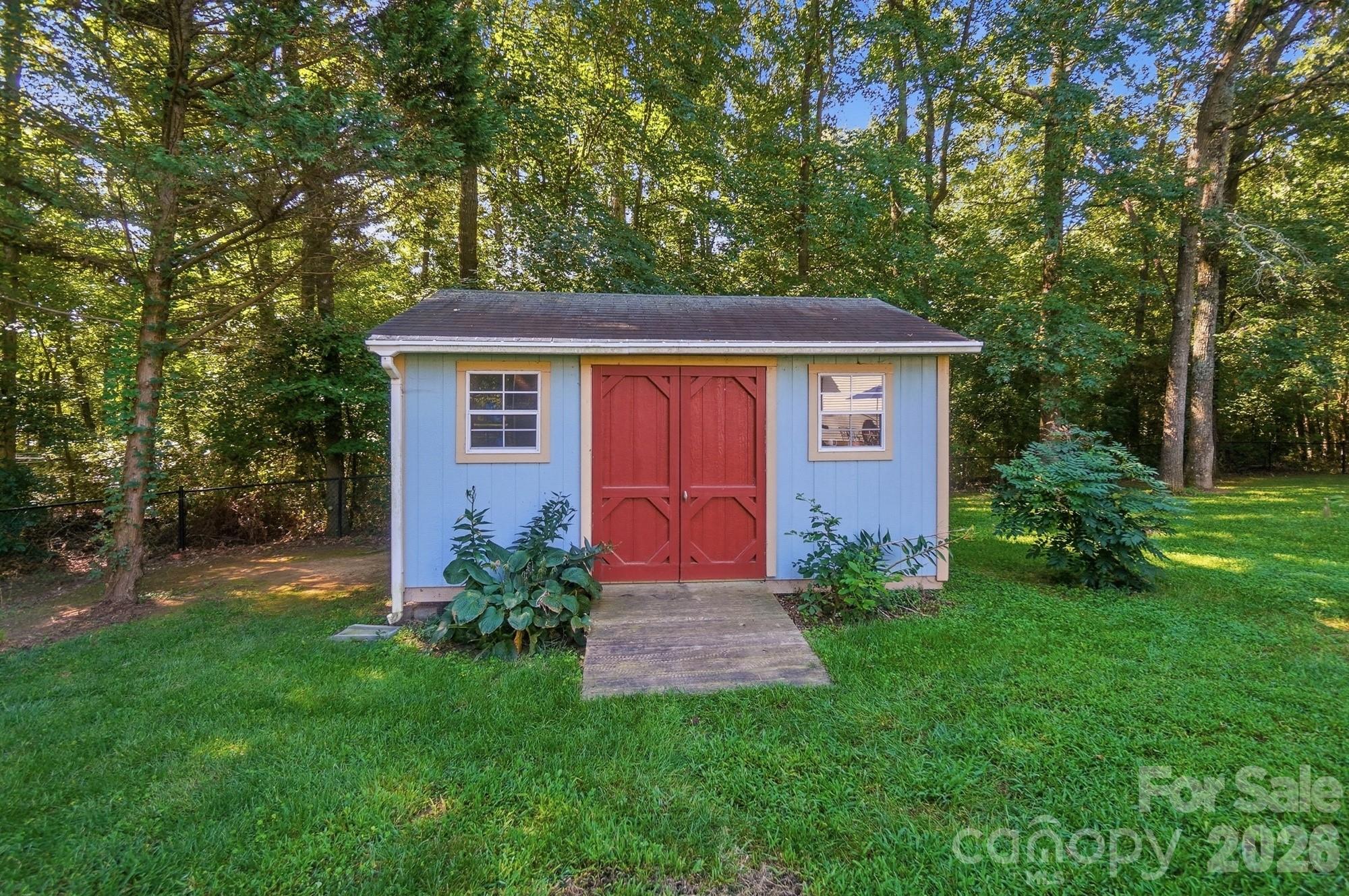416 Ambrose Lane Property Photo 29