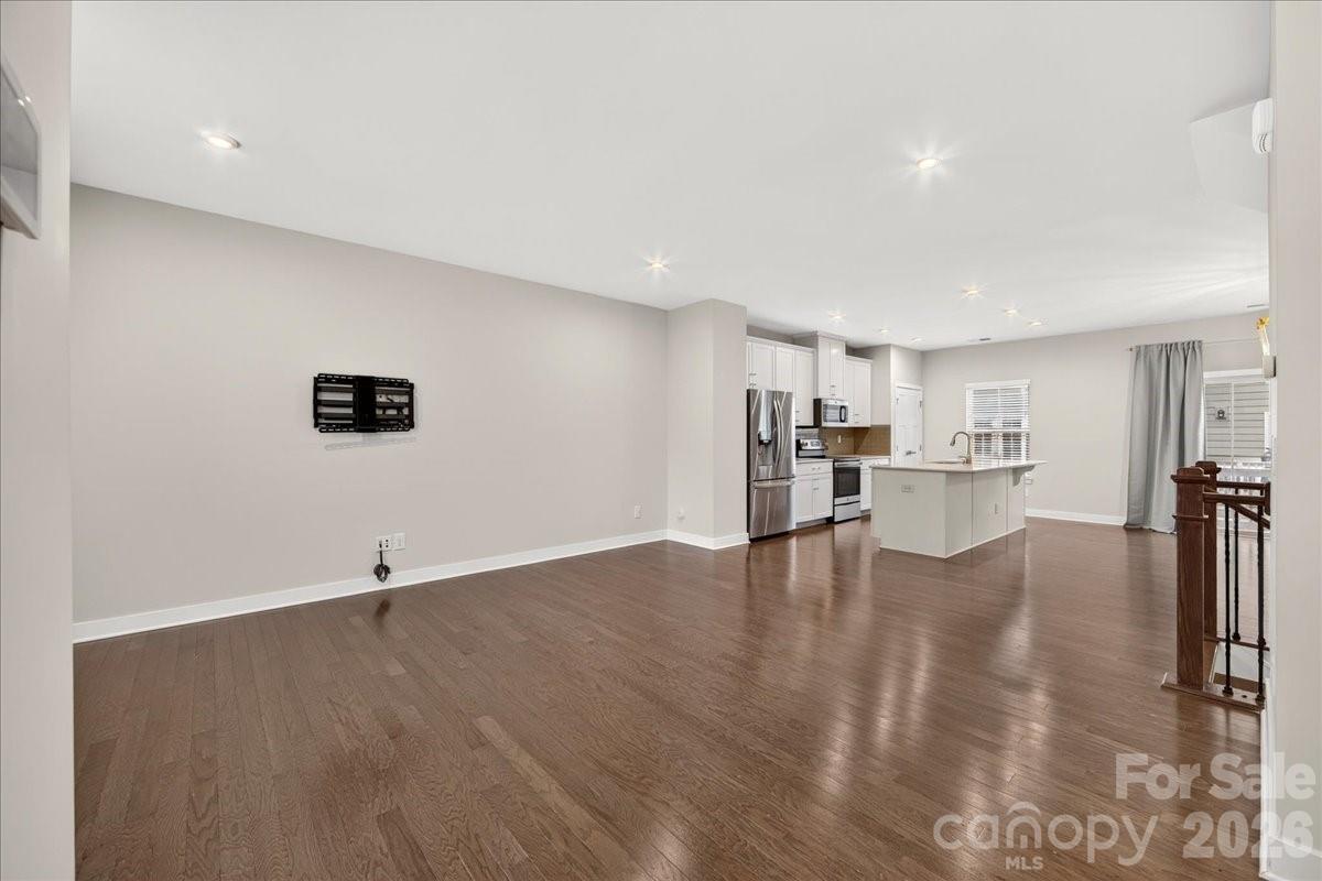 2017 Birchside Drive Property Photo 5