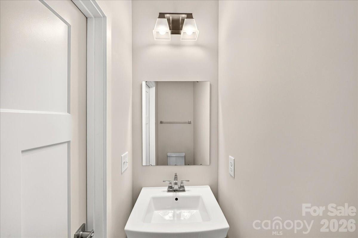 2017 Birchside Drive Property Photo 6