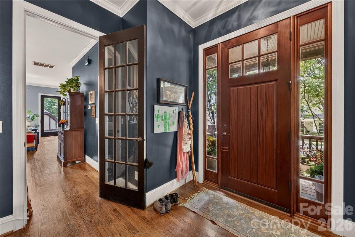 2049 Lexington Street Property Photo 7
