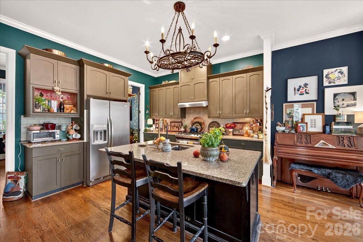 2049 Lexington Street Property Photo 14