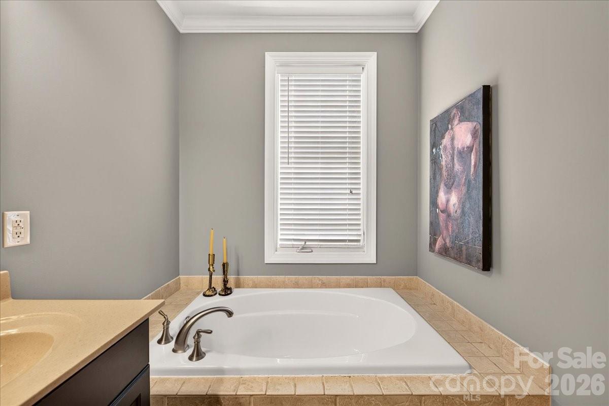 2049 Lexington Street Property Photo 32