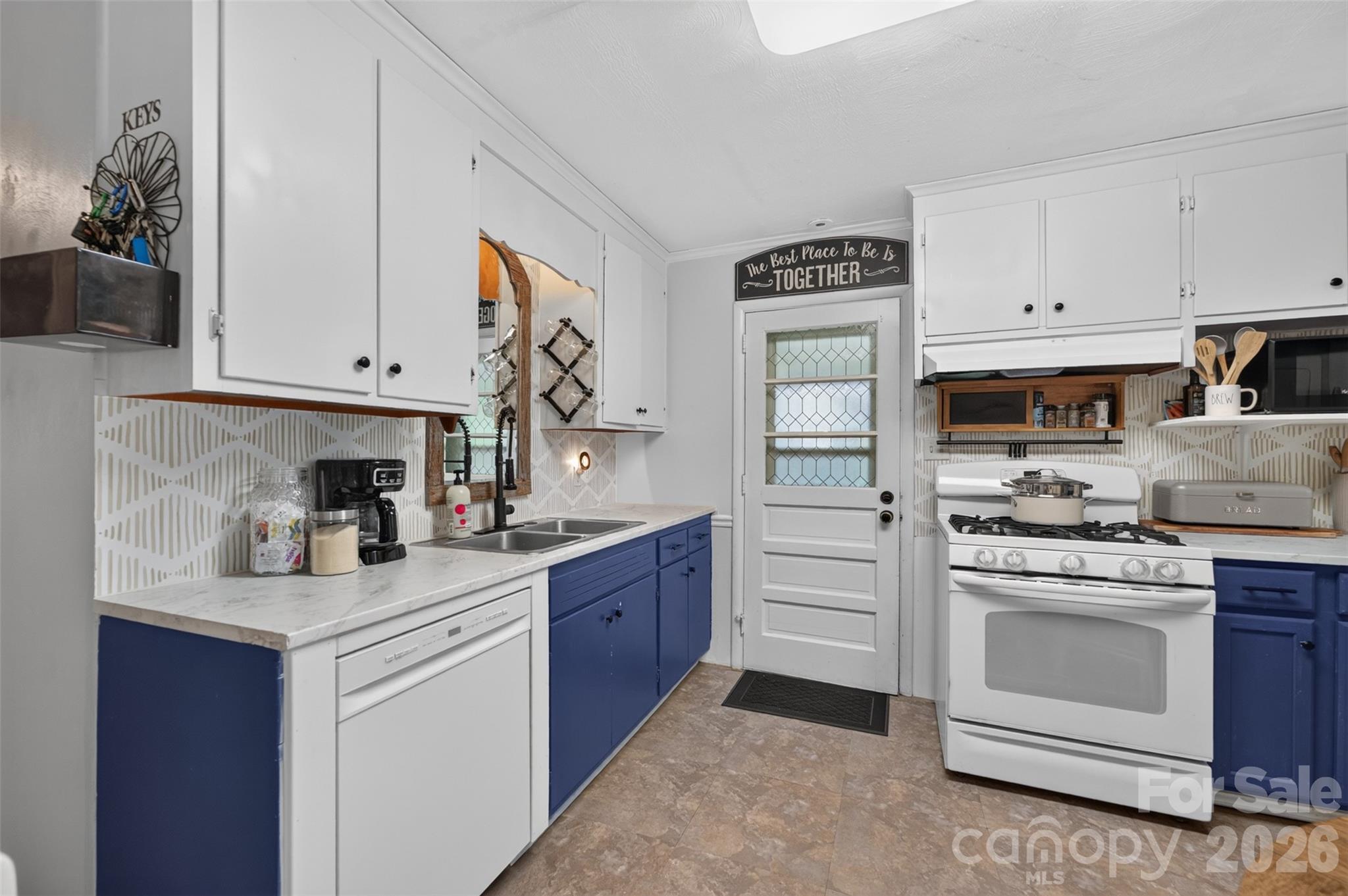 1063 14th Avenue Property Photo 11