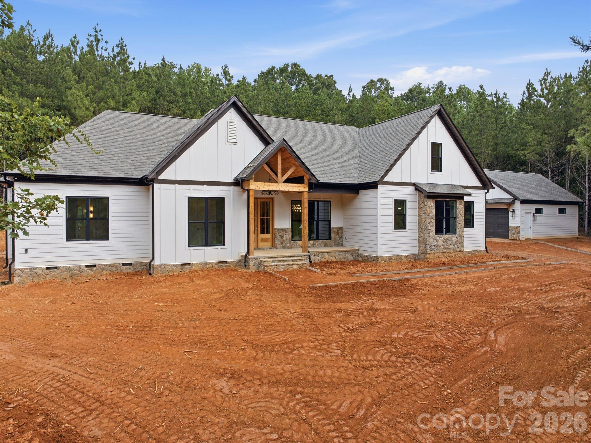 5089 Hidden Forest Drive Property Photo 1