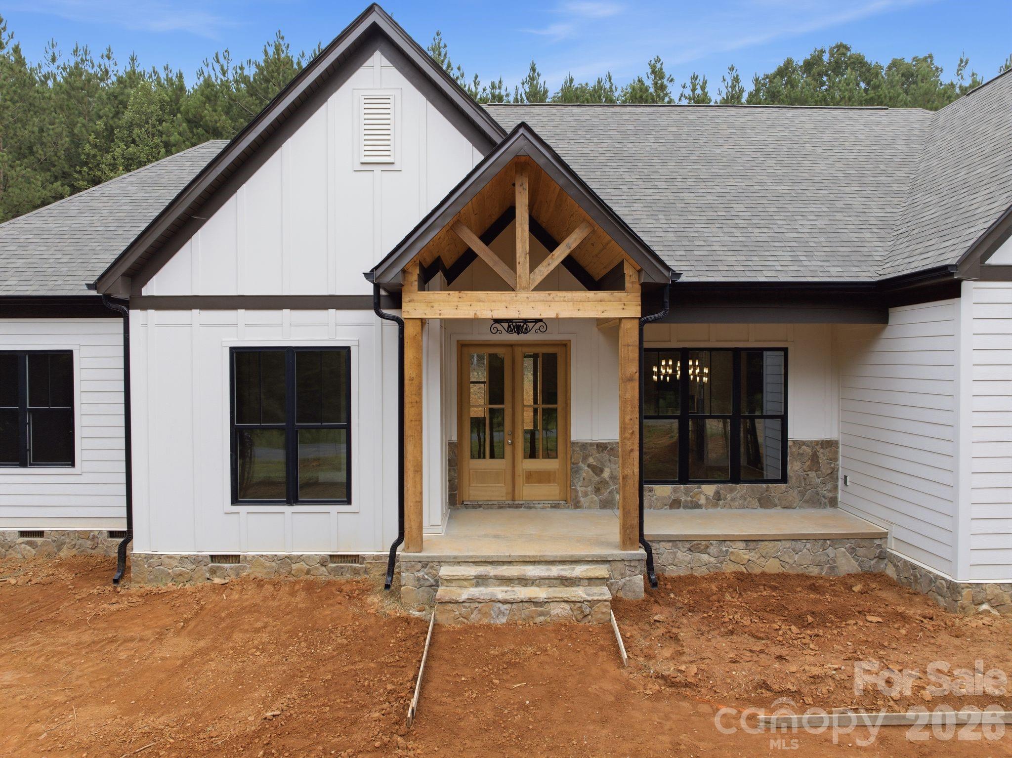 5089 Hidden Forest Drive Property Photo 2