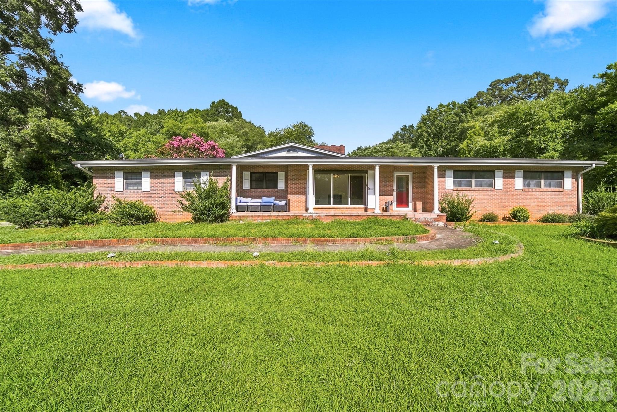 324 Northwood Park Property Photo 1
