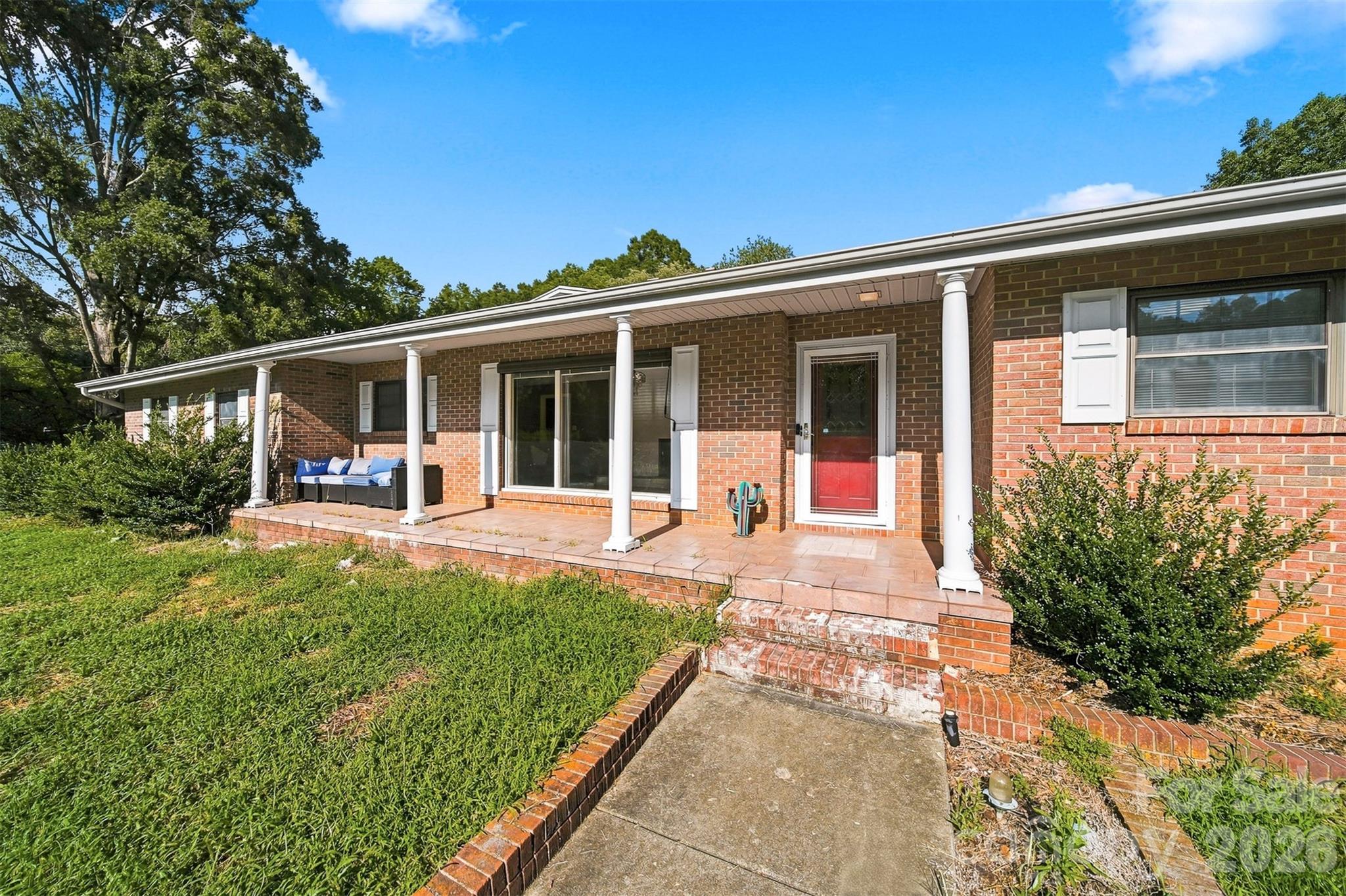 324 Northwood Park Property Photo 3