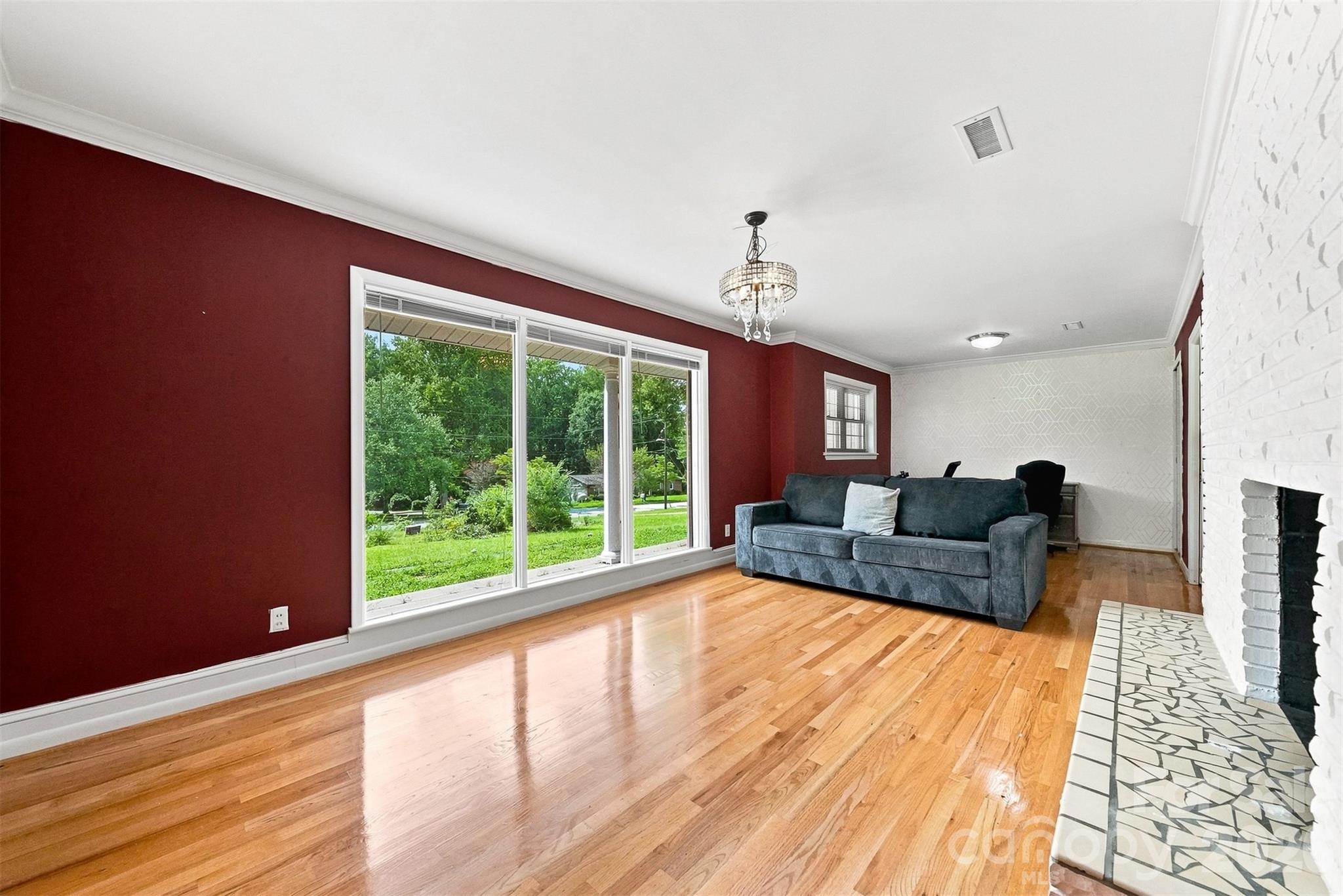 324 Northwood Park Property Photo 6