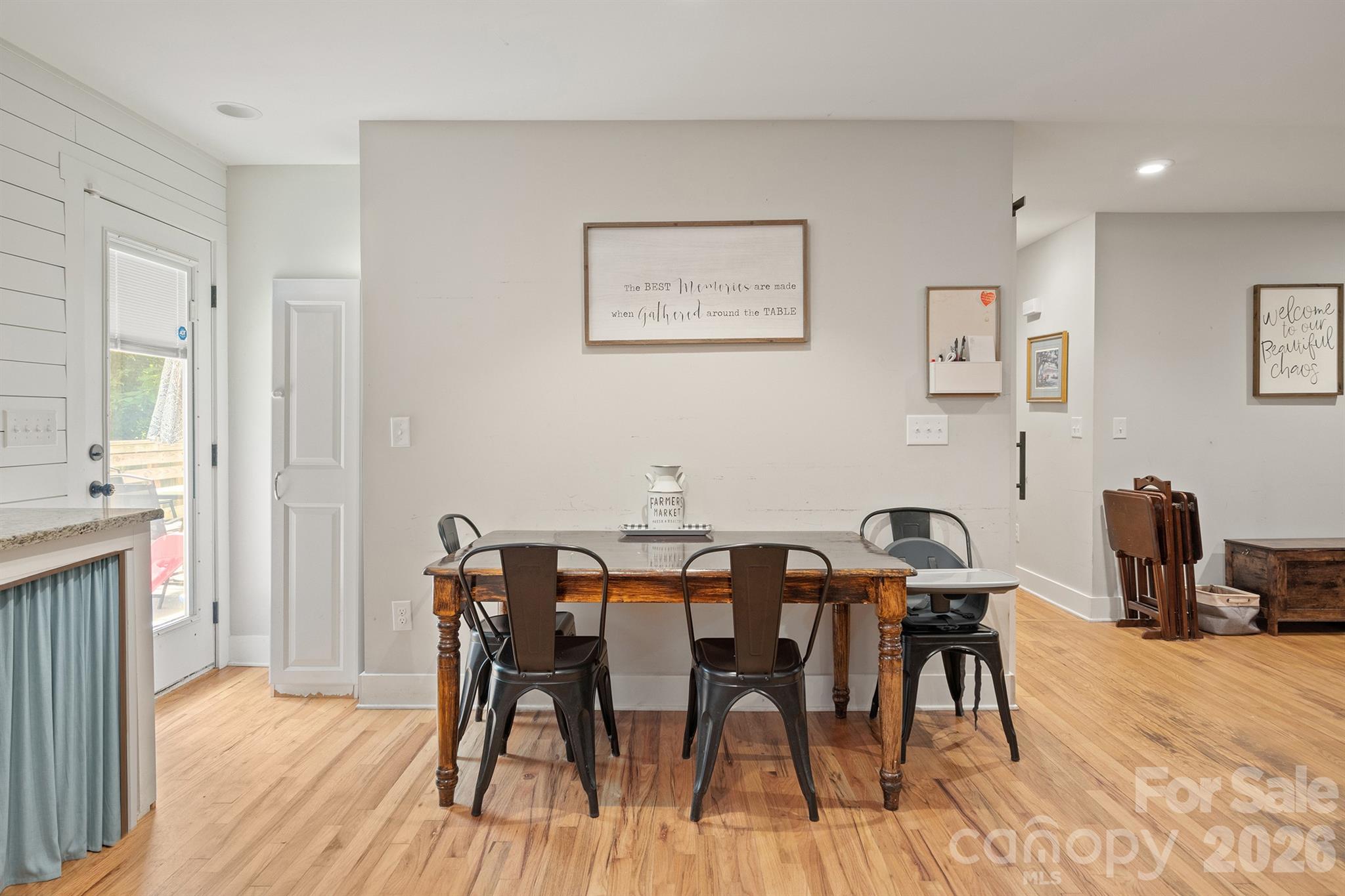 607 E 17th Street Property Photo 12