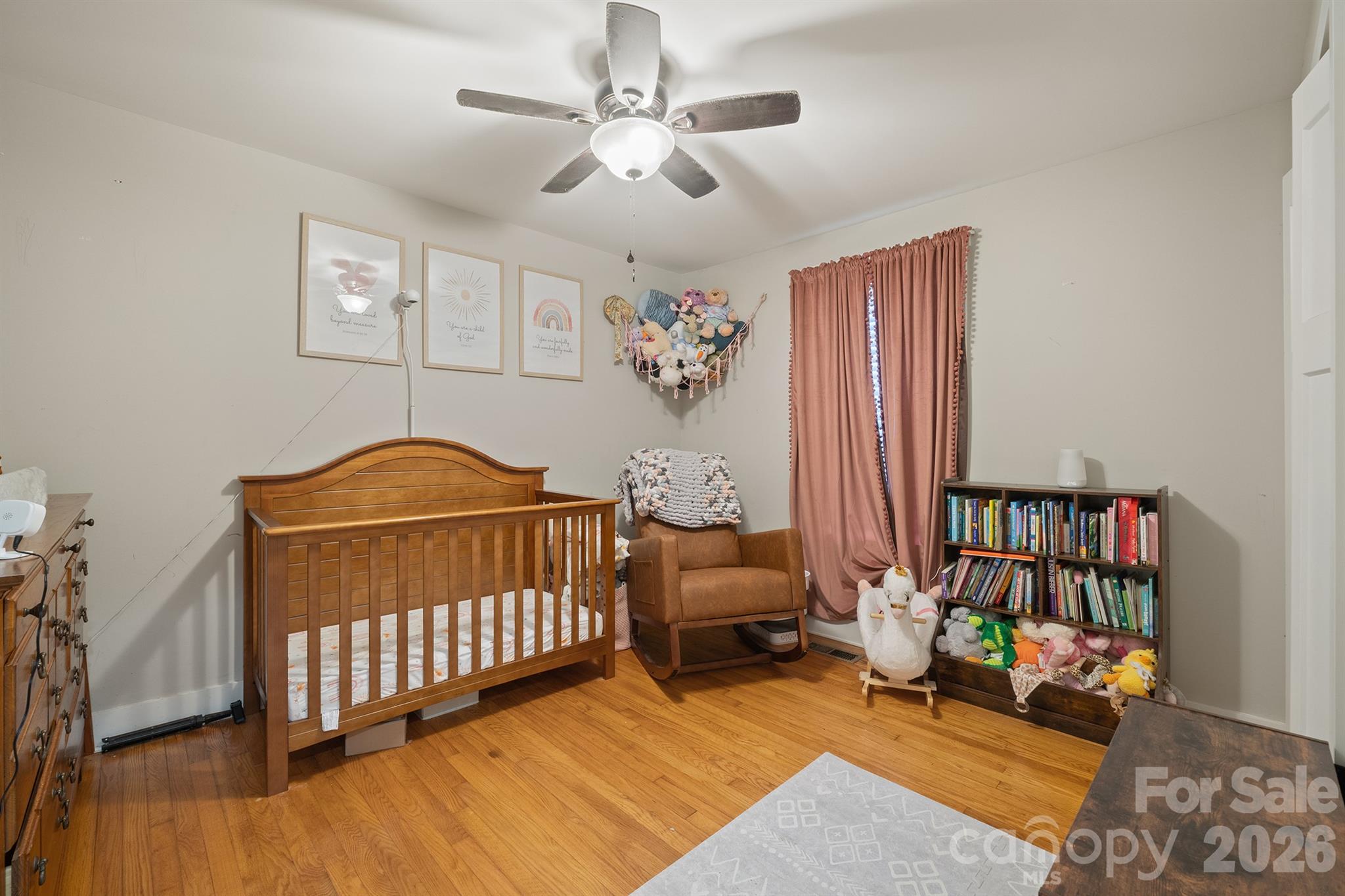 607 E 17th Street Property Photo 17
