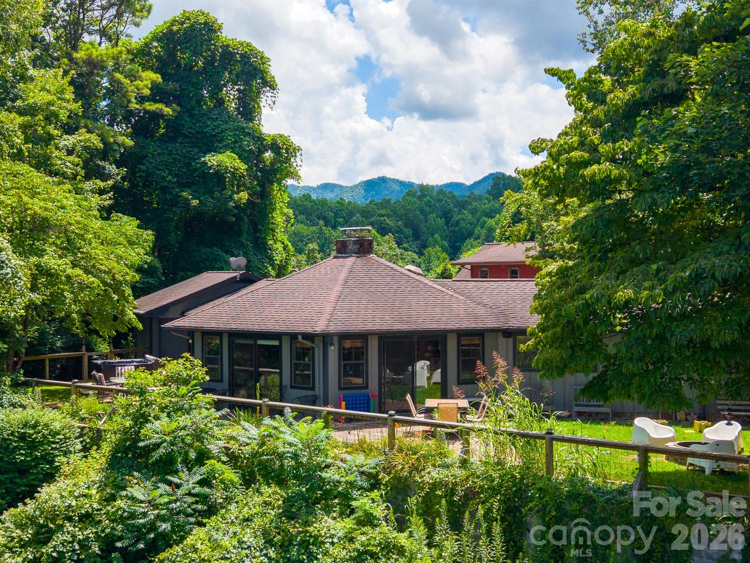 630 Smokey Vista Drive Property Photo 4