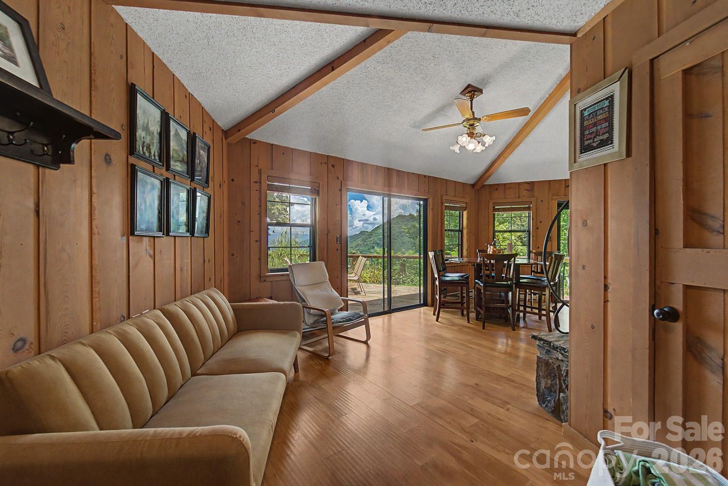 630 Smokey Vista Drive Property Photo 20