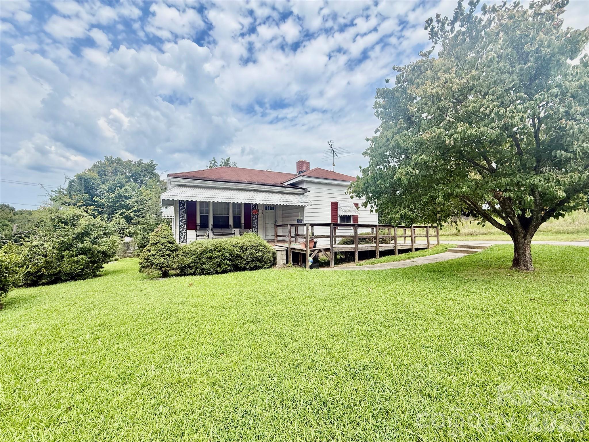 36 Holly Street Property Photo 1