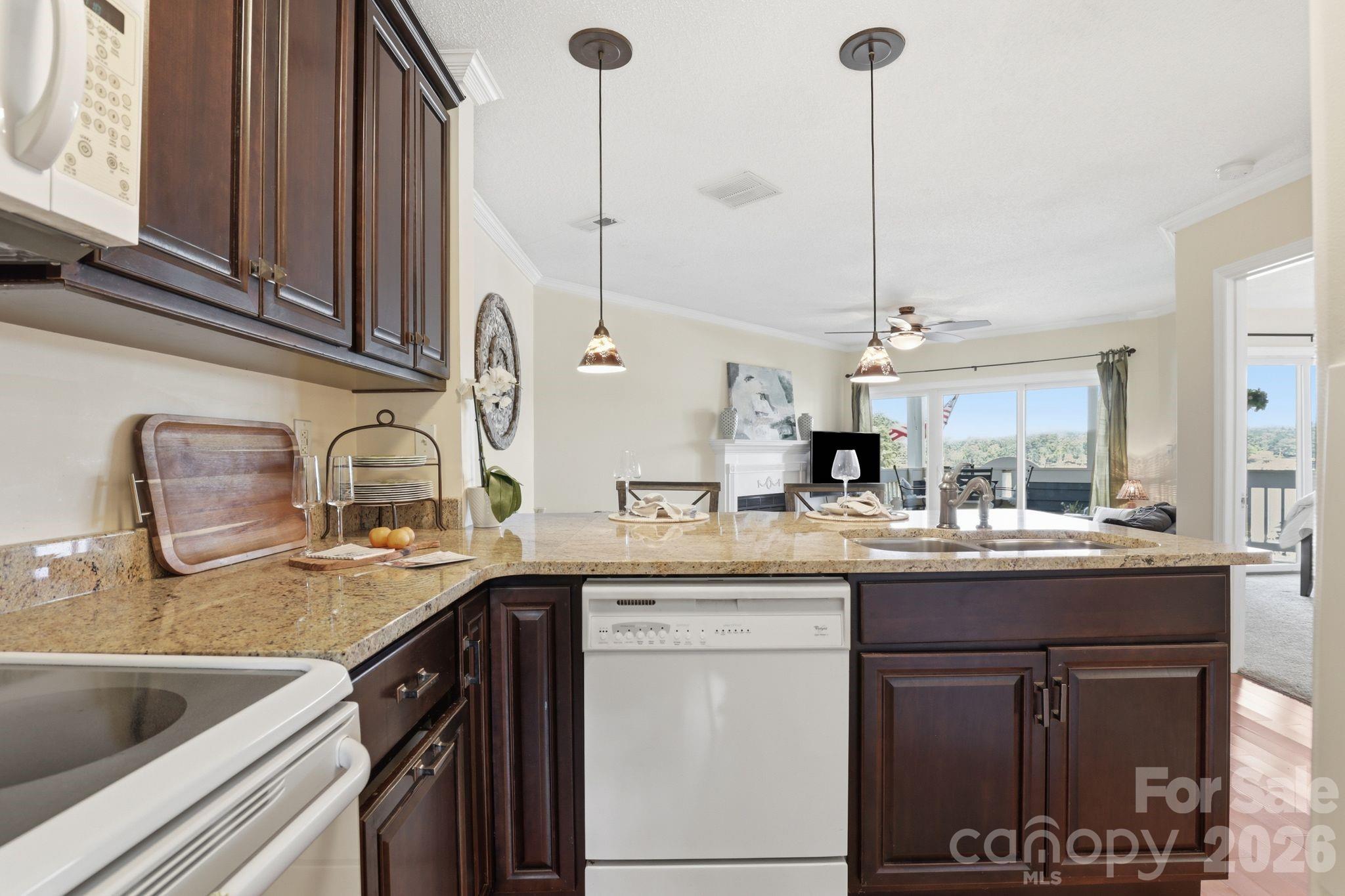 2135 Regatta Lane 311 Property Photo 10