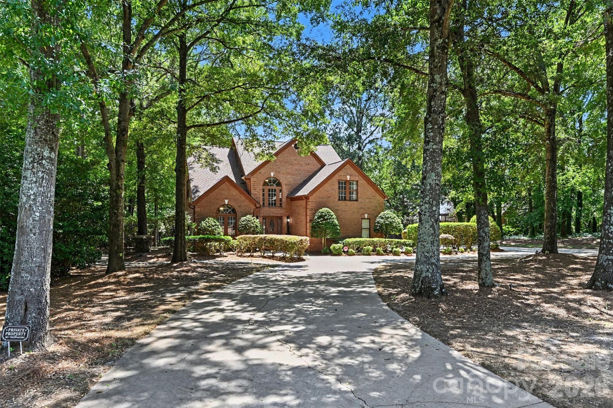 5625 Weddington Road Property Photo 2