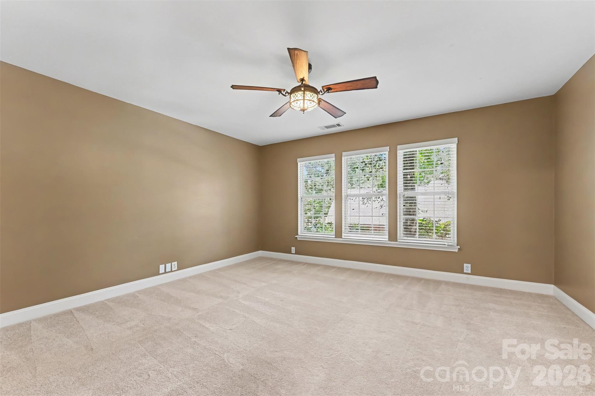 5625 Weddington Road Property Photo 16