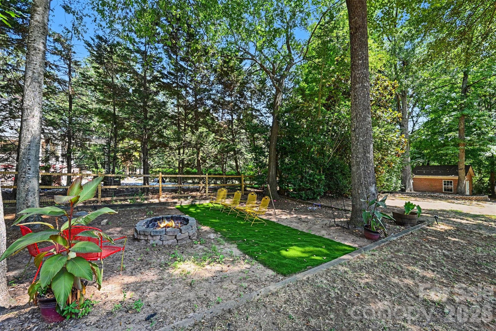 5625 Weddington Road Property Photo 28