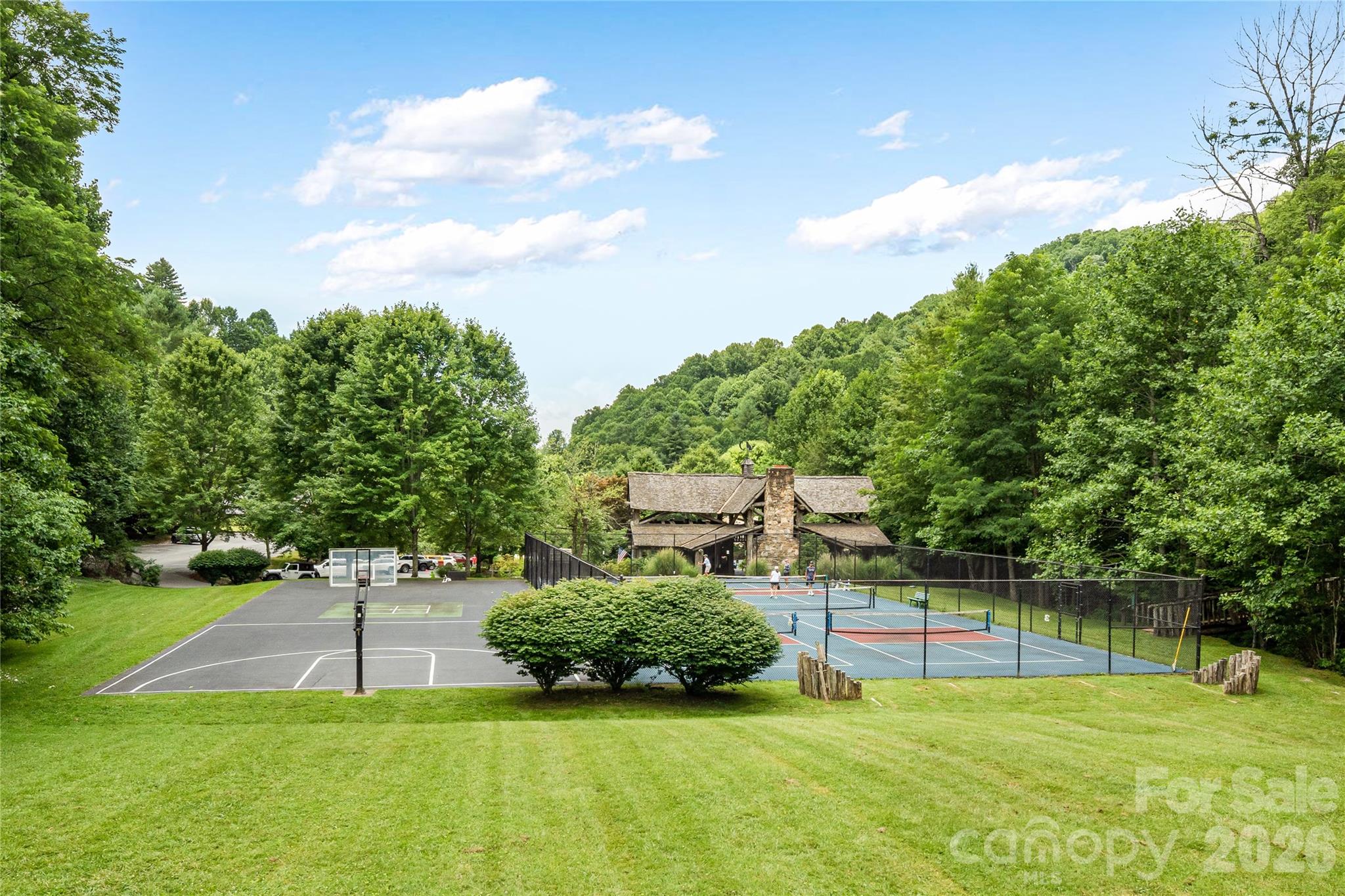 65 Bee Tree Lane Property Photo 13