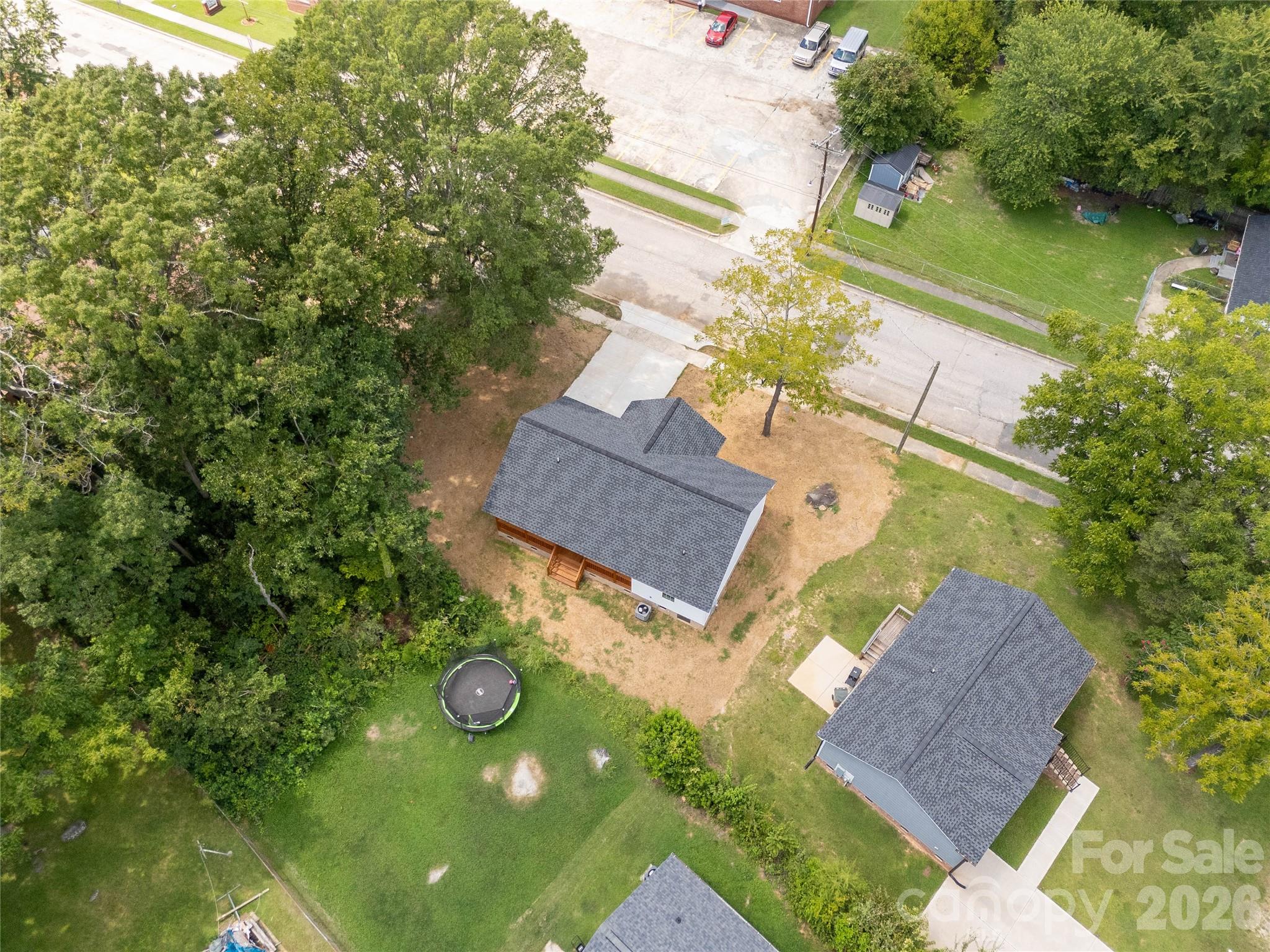 815 Spruce Street Property Photo 30