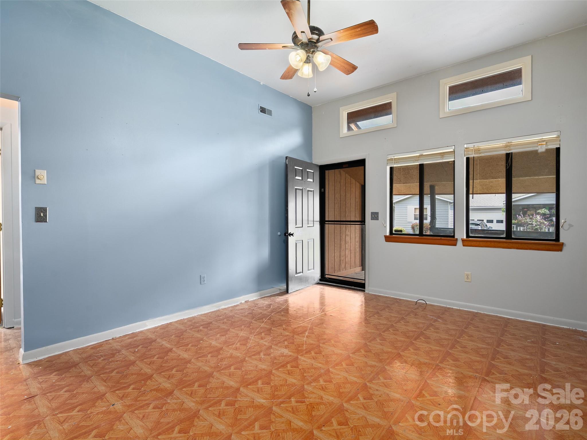 94 Market Street Property Photo 7