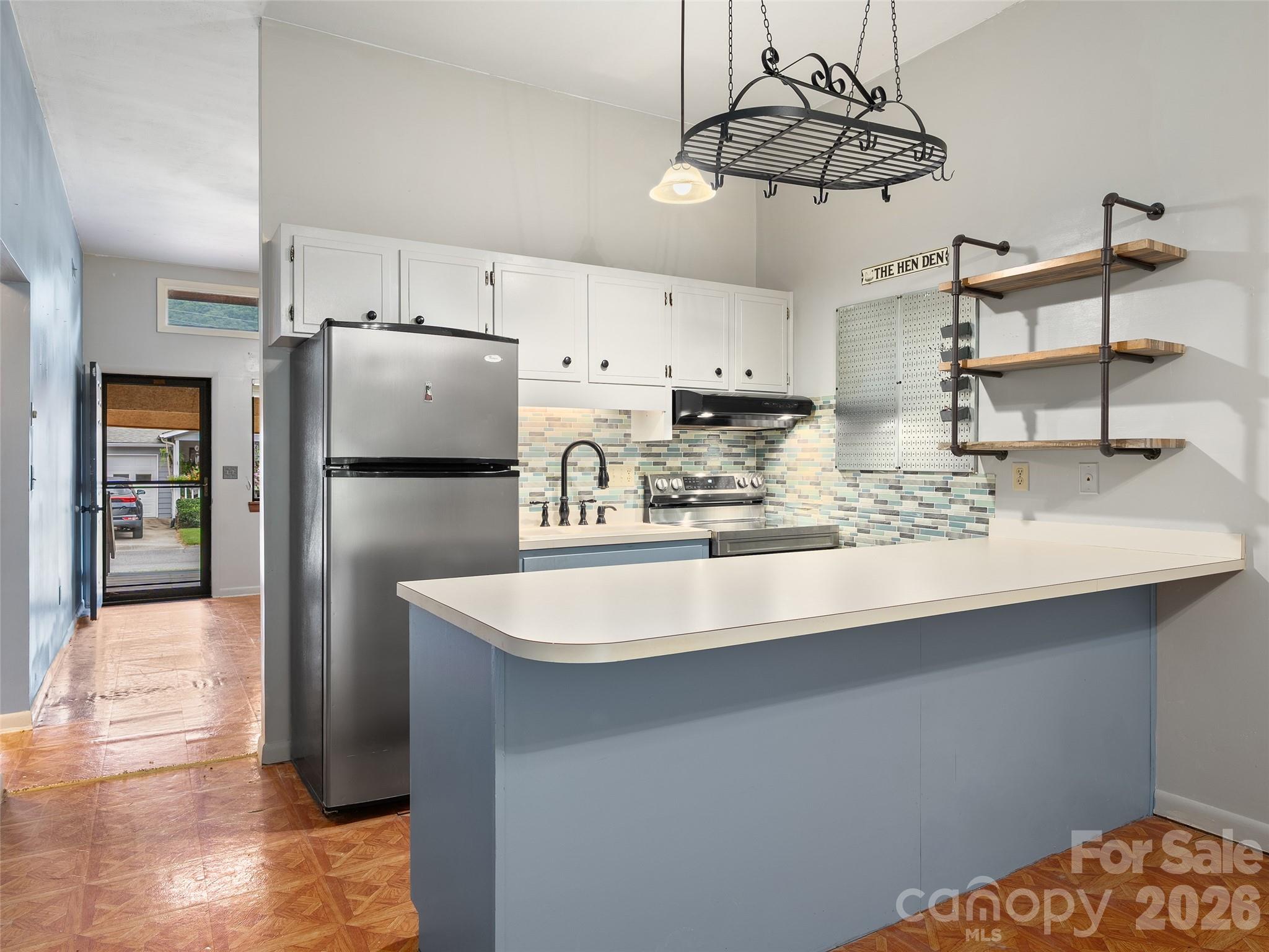 94 Market Street Property Photo 10