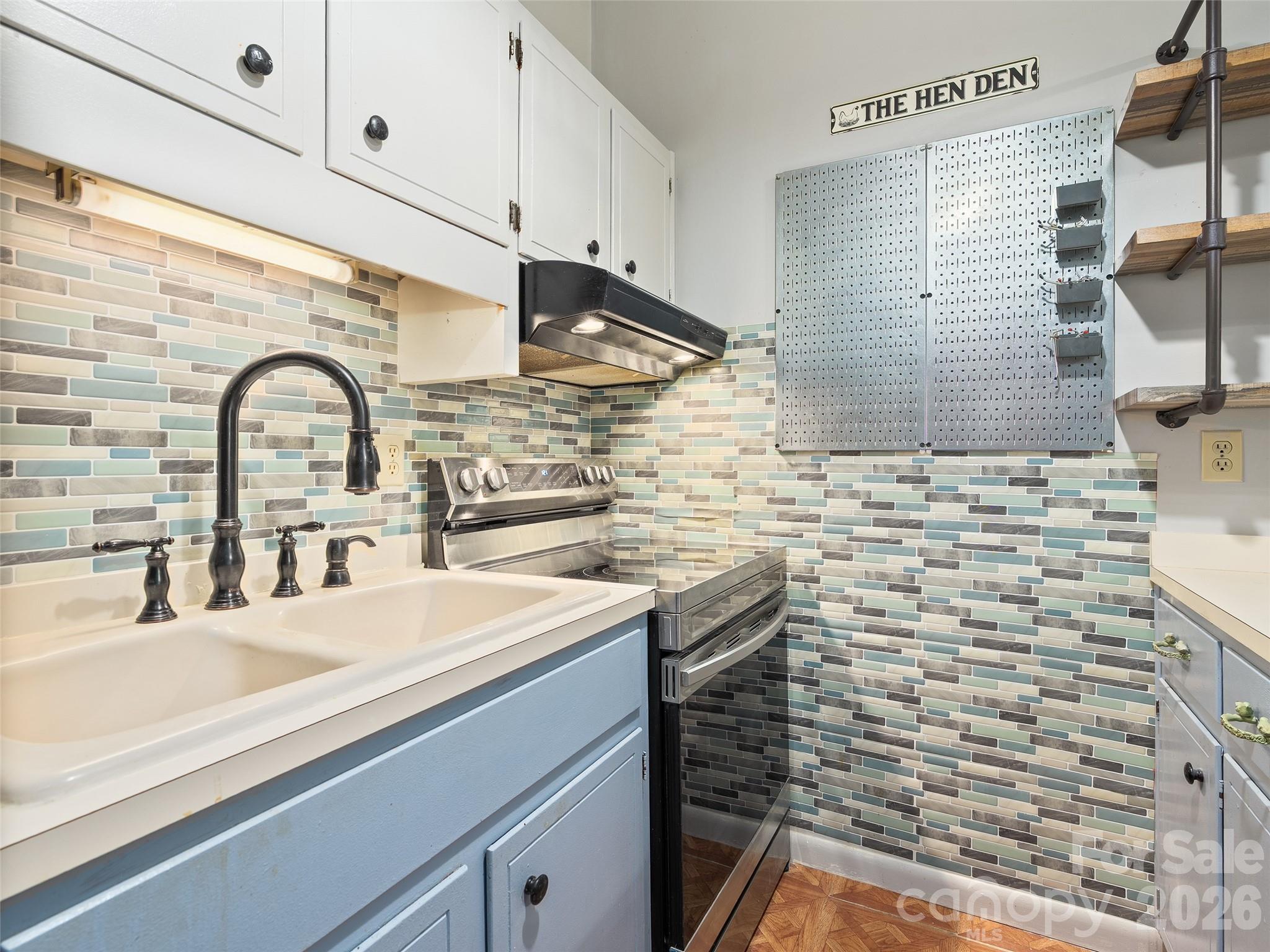 94 Market Street Property Photo 11