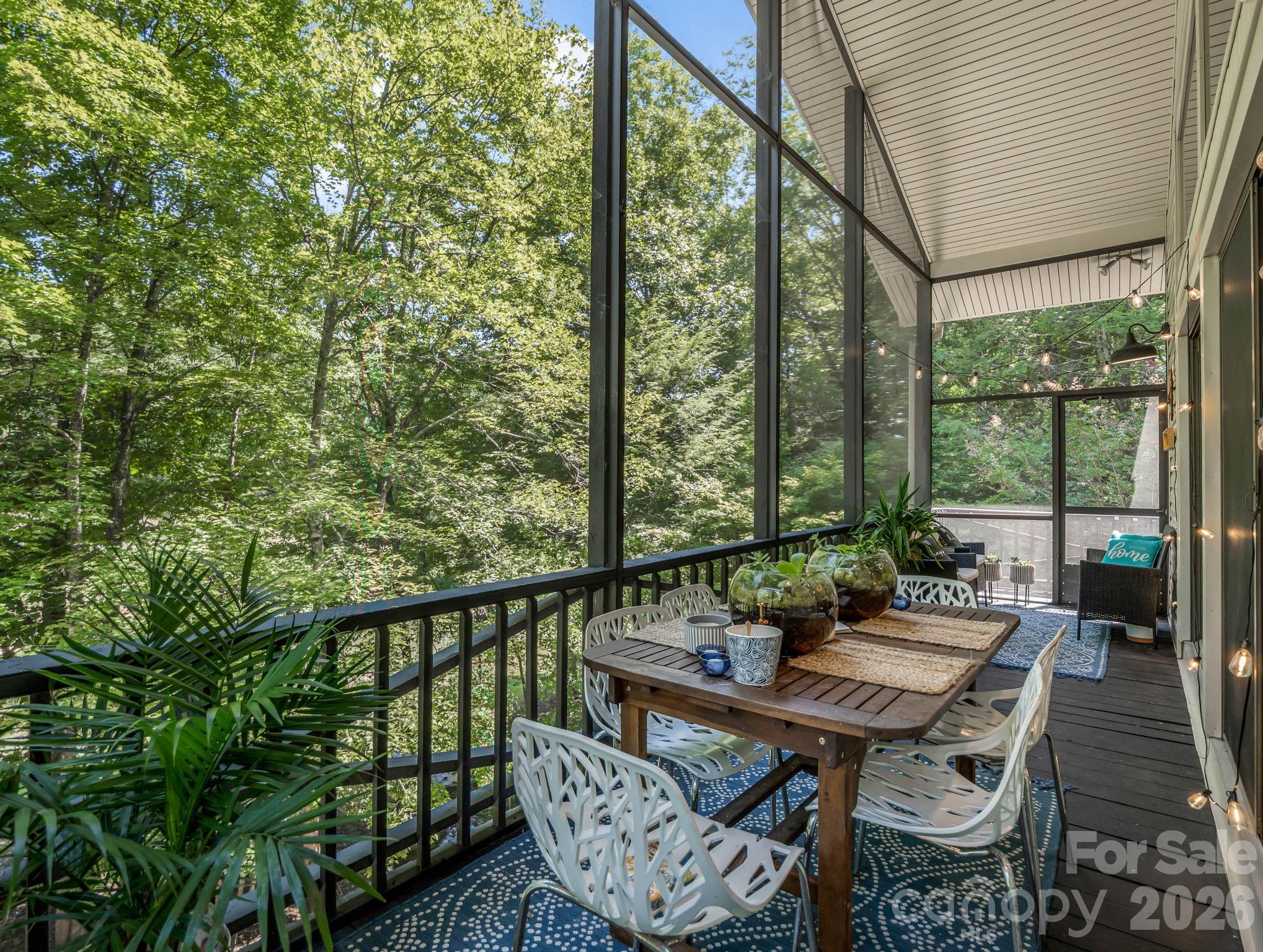 485 Grandview Drive Property Photo 14