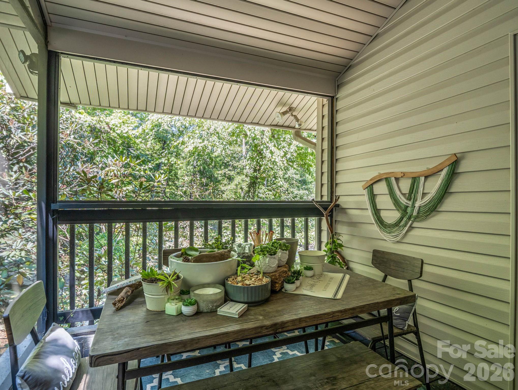 485 Grandview Drive Property Photo 29