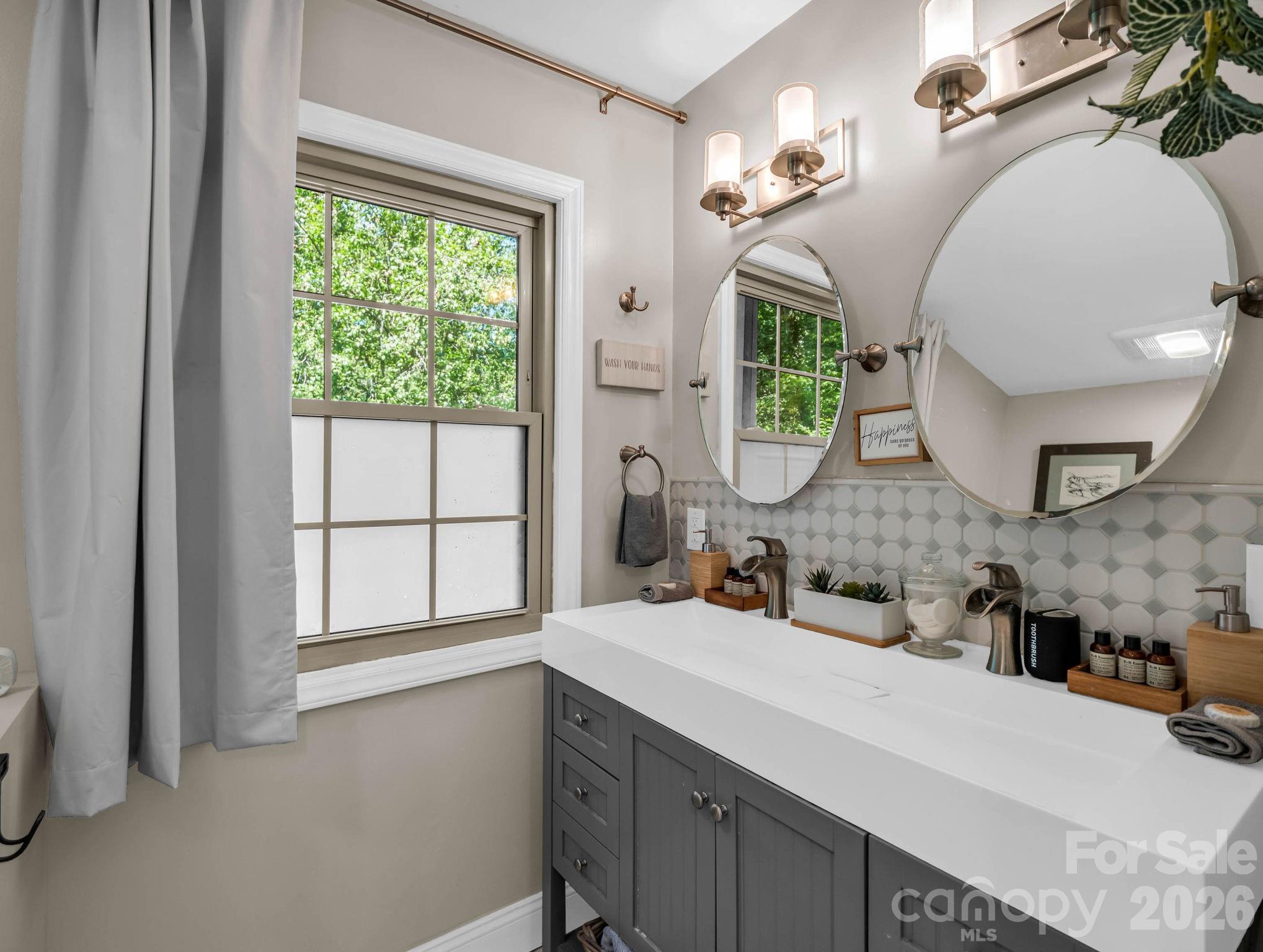 485 Grandview Drive Property Photo 40