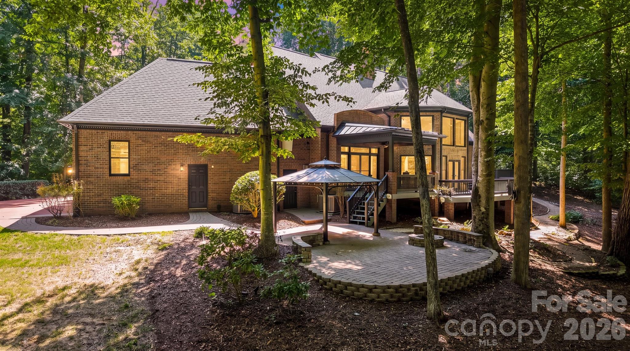 296 Culloden Road Property Photo 3
