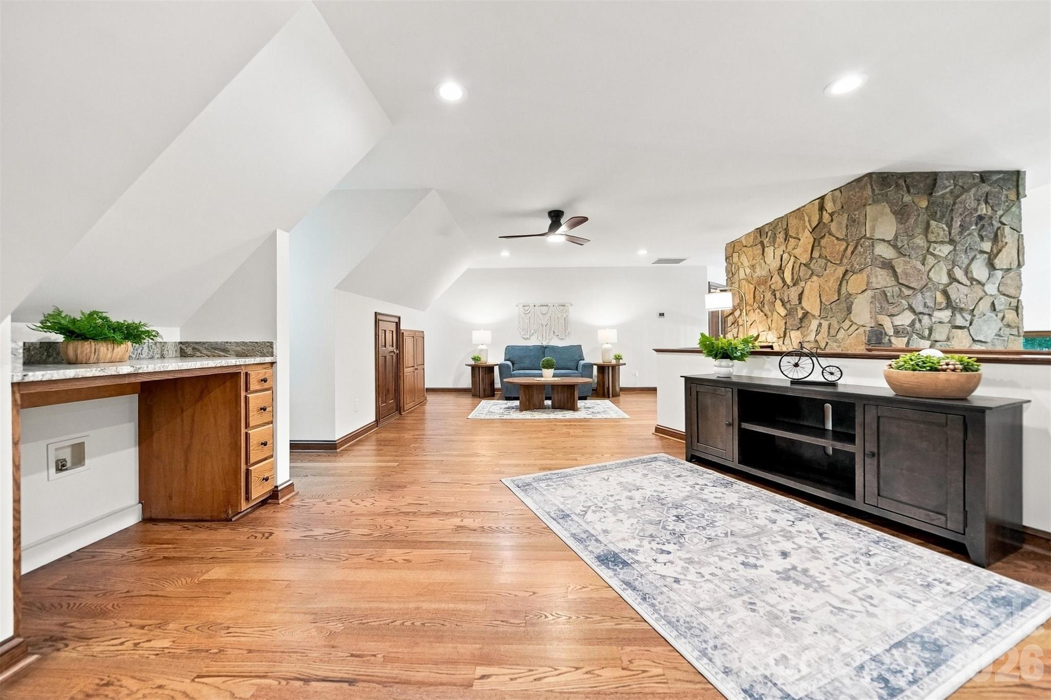 296 Culloden Road Property Photo 30