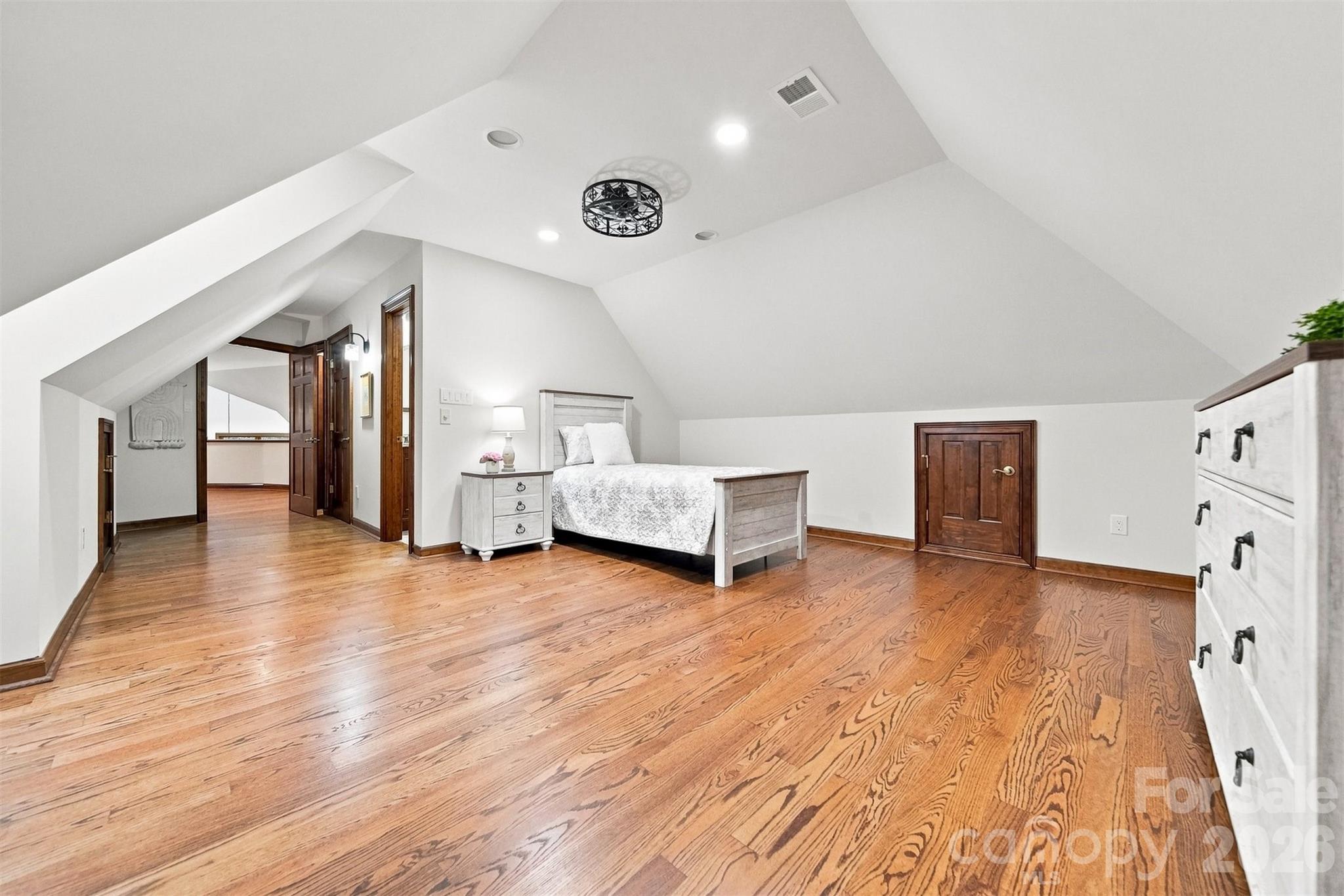 296 Culloden Road Property Photo 33